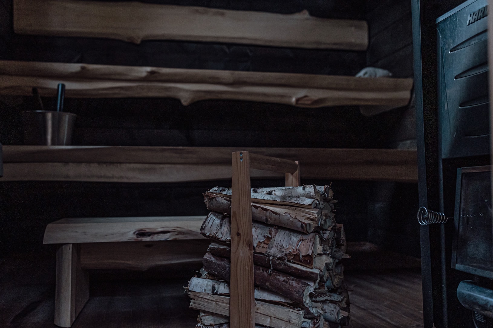 Tuppeensahatut haapalauteet eli haapapelkkalauteet Ehta saunassa