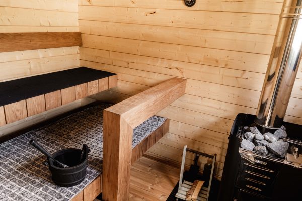 Saunamökki 25 tyylikäs löylyhuone